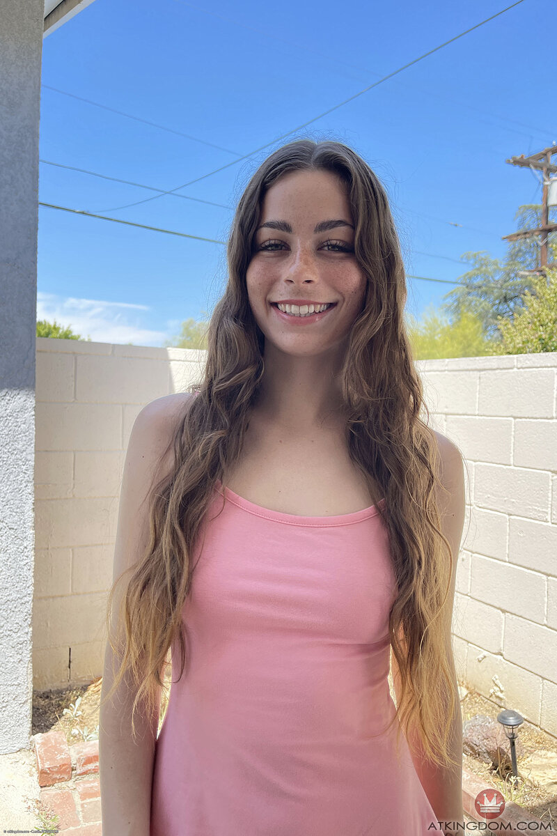 Ариночка, 21 год, 2 размер груди